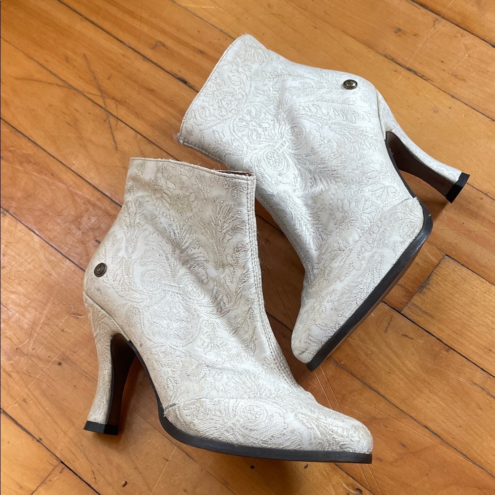 Elegant Cream beautiful fabric with leather lining. High Heel Ankle Boots